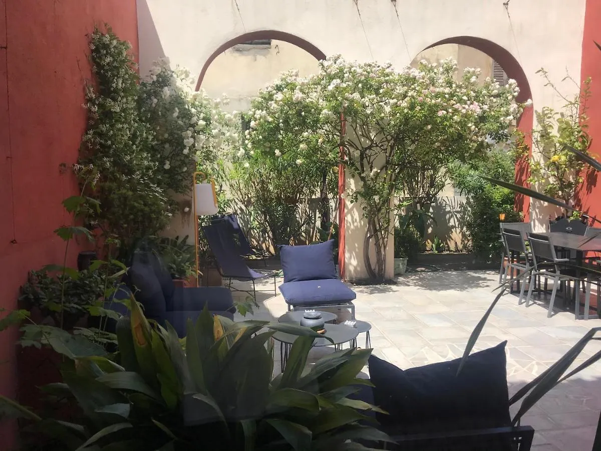 Les Chambres De L'Abbaye Marsylia Nocleg ze śniadaniem